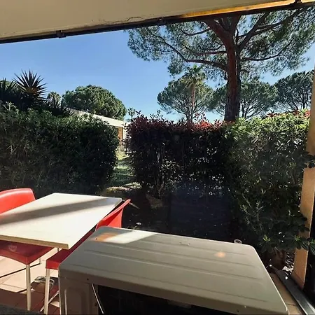 Apartmán / Climatise 4 Prsn Rdc / Piscine *